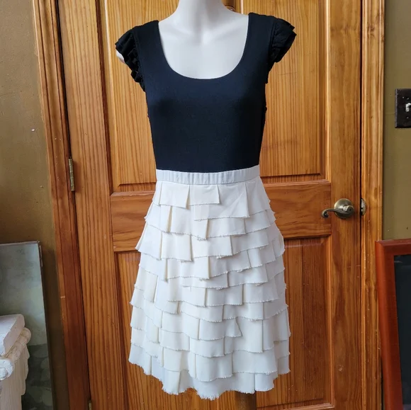 white christmas dresses Printed Chiffon Pleated Full Sleeve Dress – Terijon.com main image 0